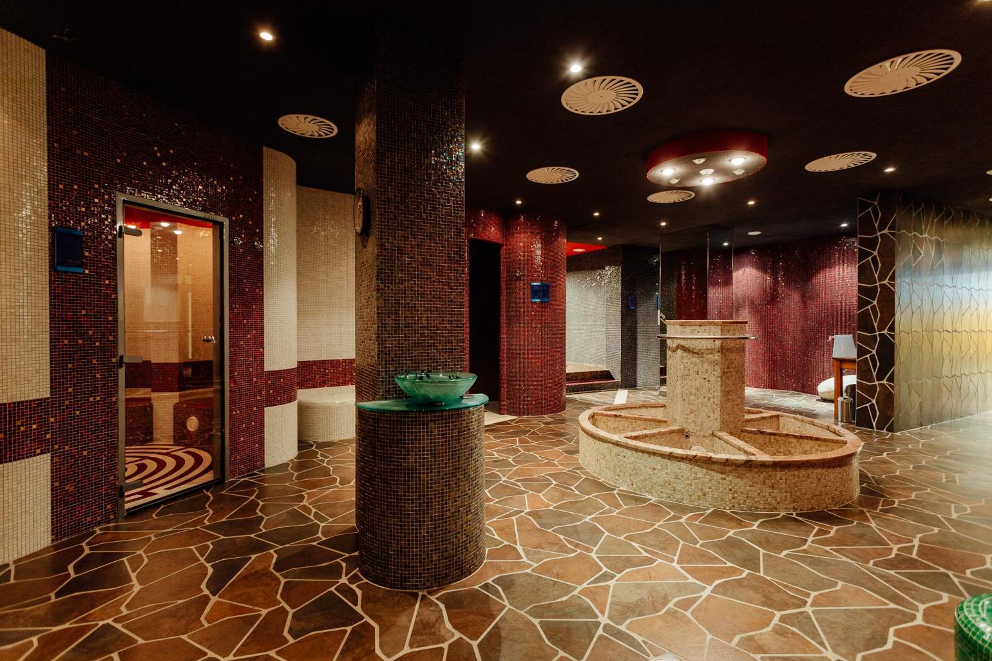 Hotel Mikulasska Chata Демяновская долина Экстерьер фото