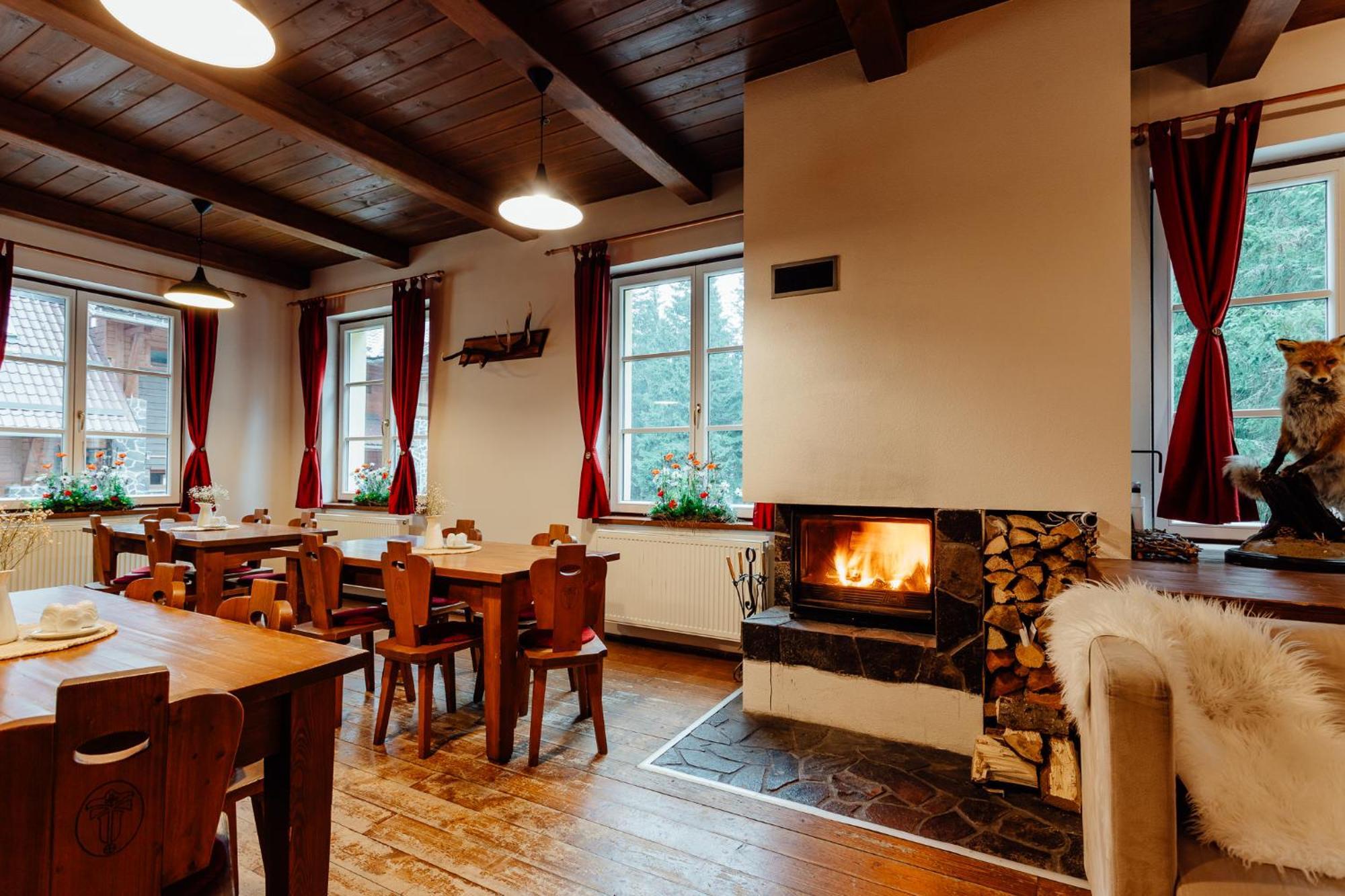 Hotel Mikulasska Chata Демяновская долина Экстерьер фото
